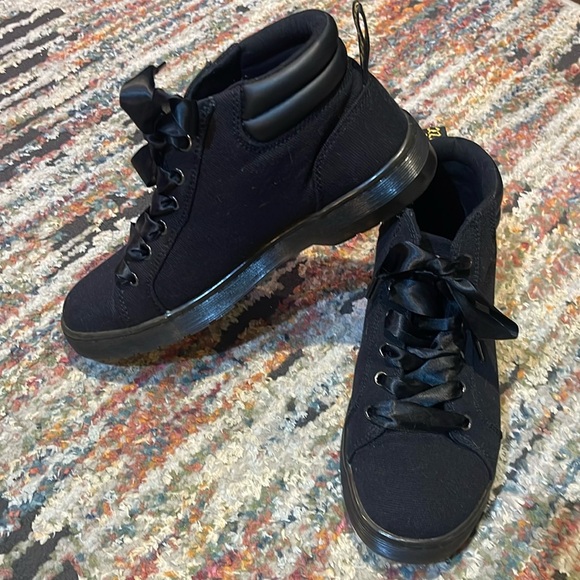 Dr Martens Plaza canvas boots - Picture 1 of 9